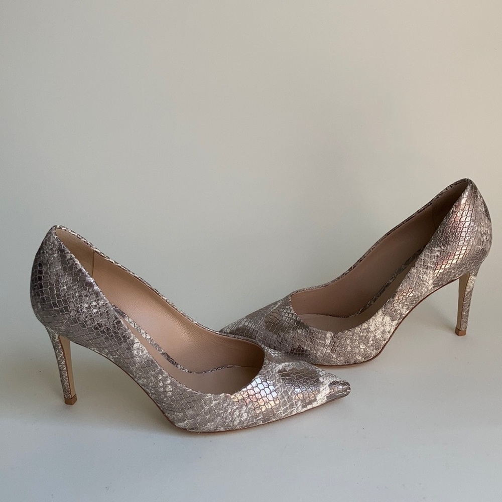 M Gemí Snakeskin Heels